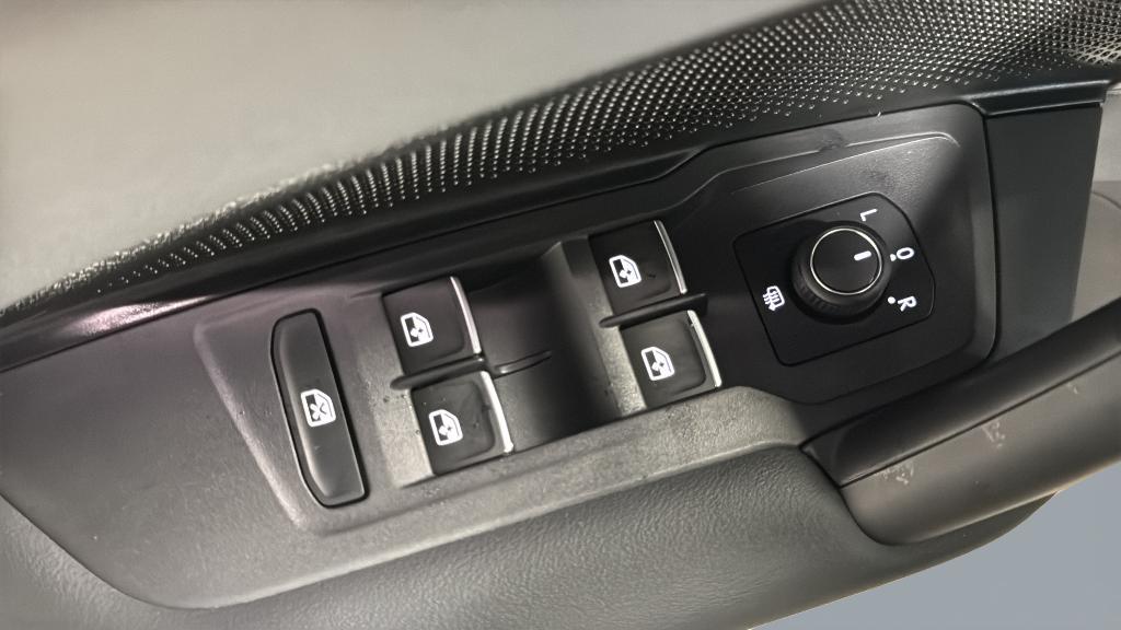 new 2026 Volkswagen Tiguan car, priced at $40,907