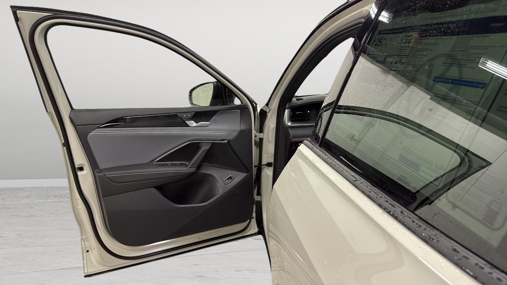 new 2026 Volkswagen Tiguan car, priced at $40,907