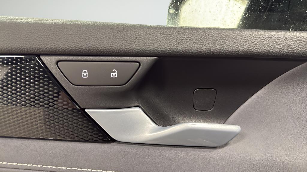 new 2026 Volkswagen Tiguan car, priced at $40,907