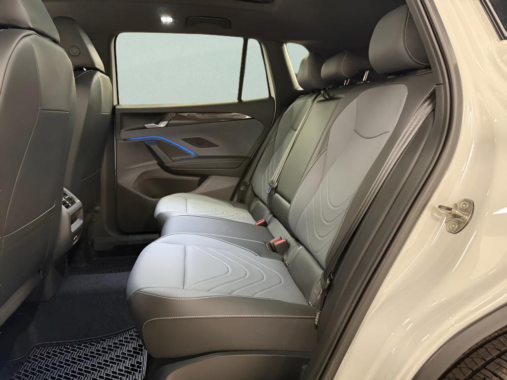 new 2026 Volkswagen Tiguan car, priced at $39,956