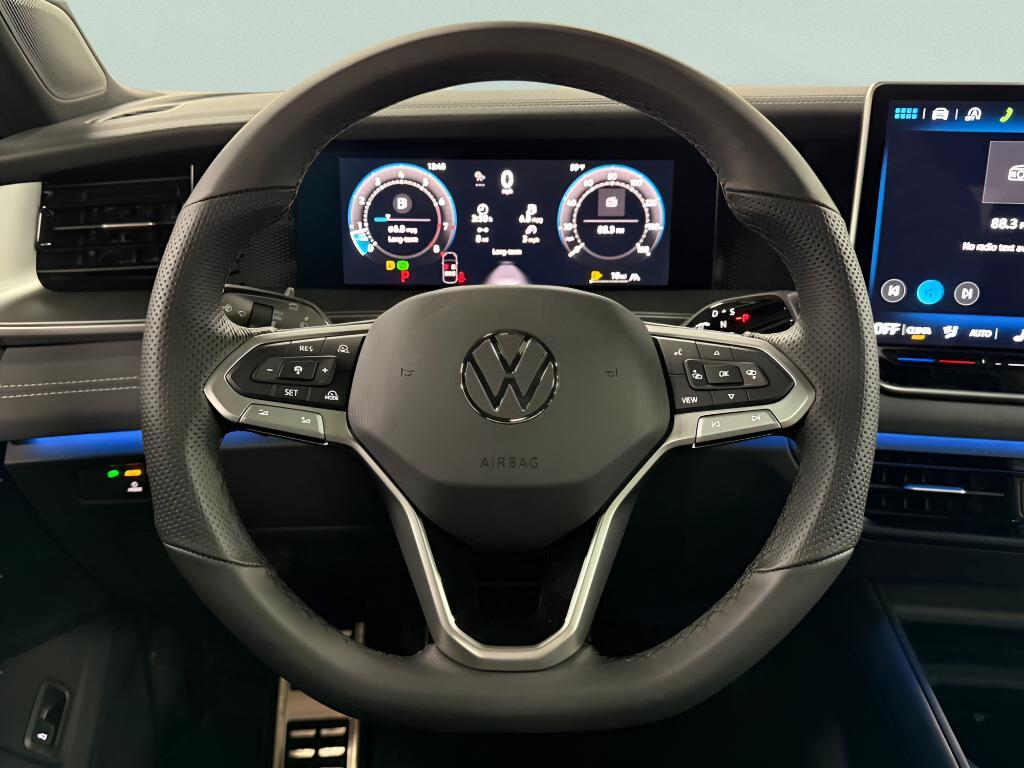 new 2026 Volkswagen Tiguan car, priced at $39,956