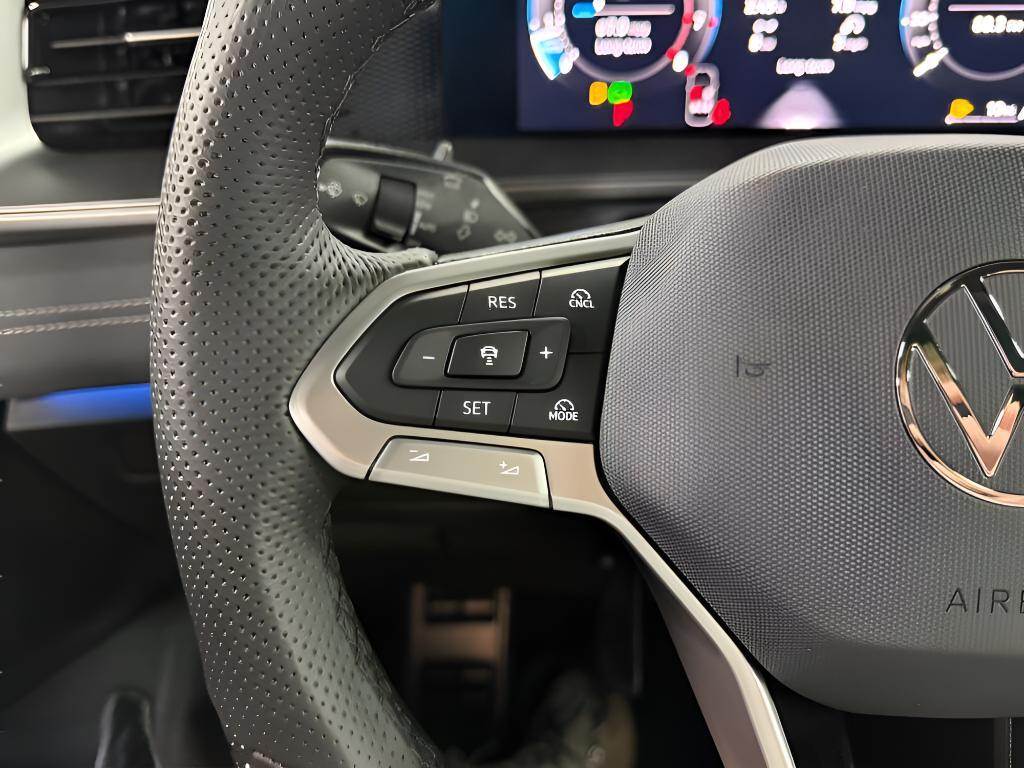 new 2026 Volkswagen Tiguan car, priced at $38,972