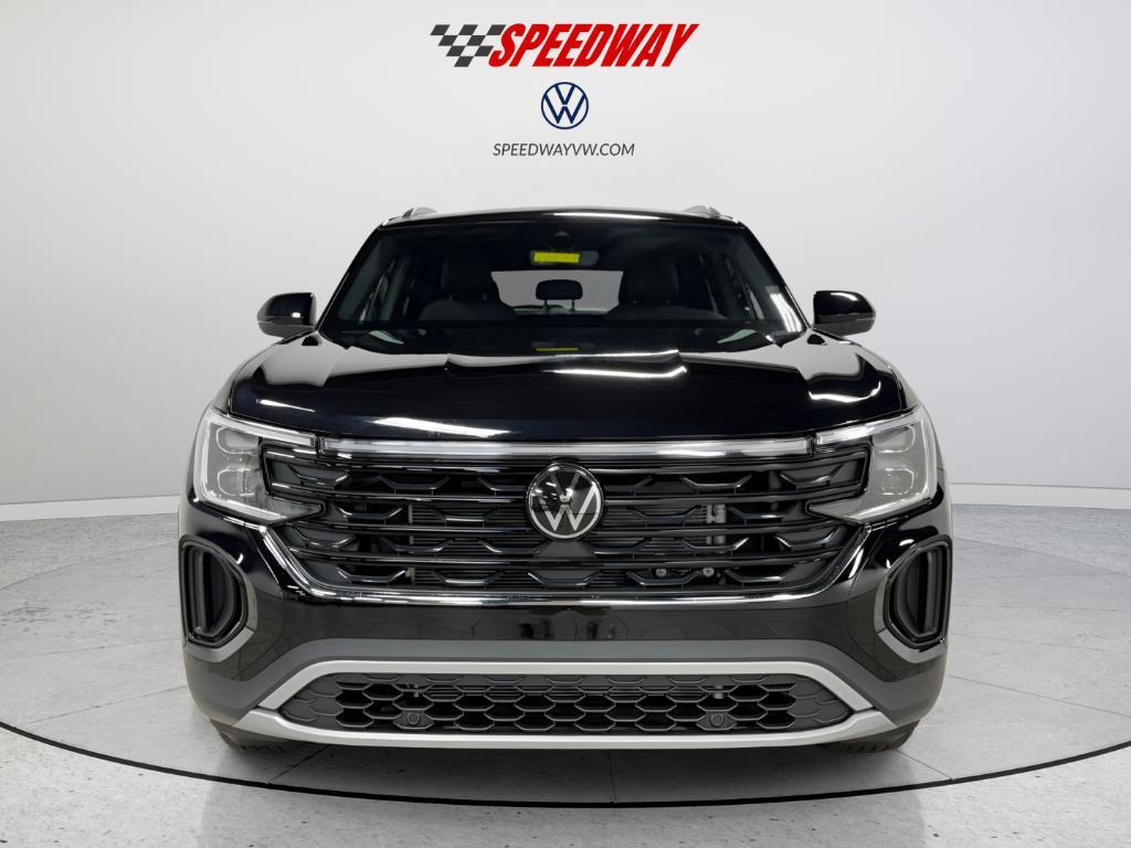 new 2026 Volkswagen Atlas Cross Sport car, priced at $39,135