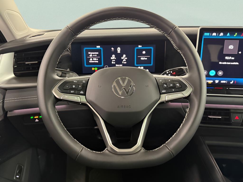 new 2025 Volkswagen Tiguan car, priced at $33,994