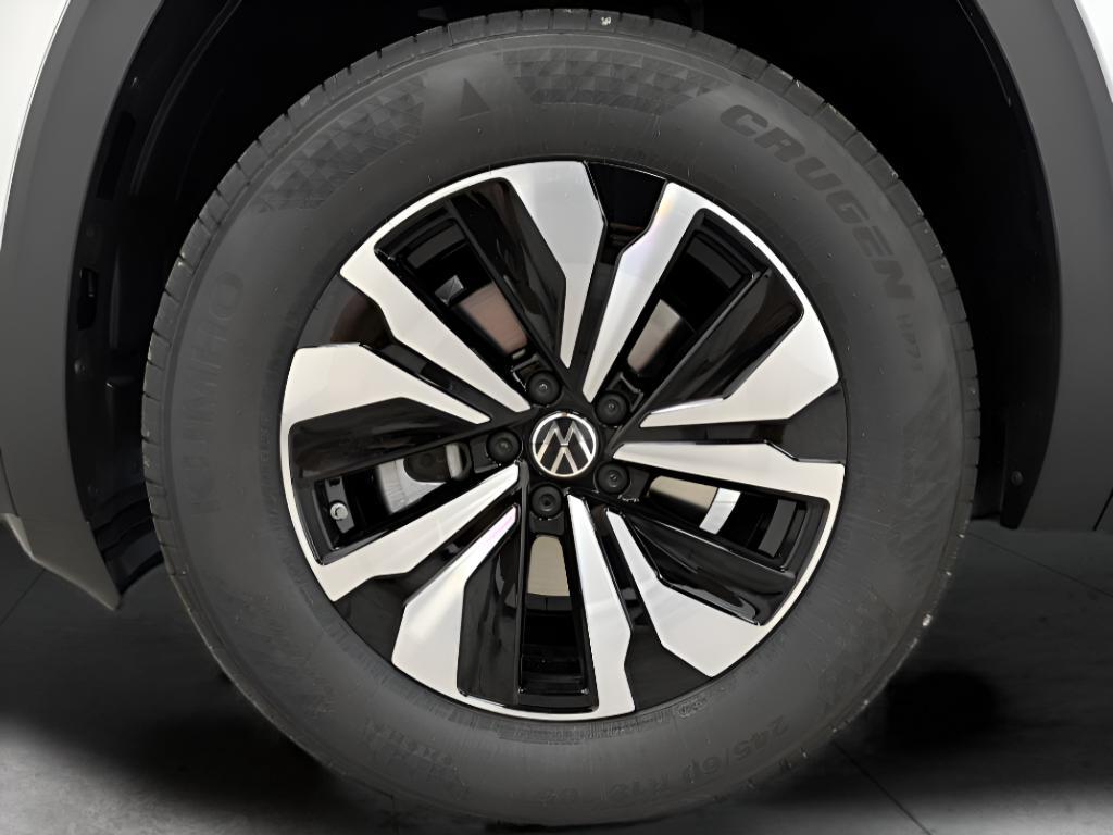 new 2026 Volkswagen Atlas car, priced at $40,097