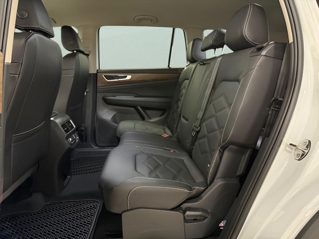 new 2026 Volkswagen Atlas car, priced at $40,097