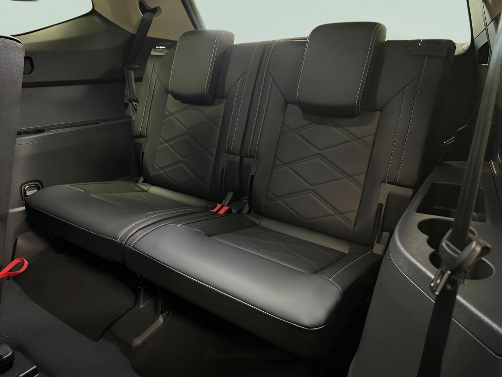 new 2026 Volkswagen Atlas car, priced at $40,097