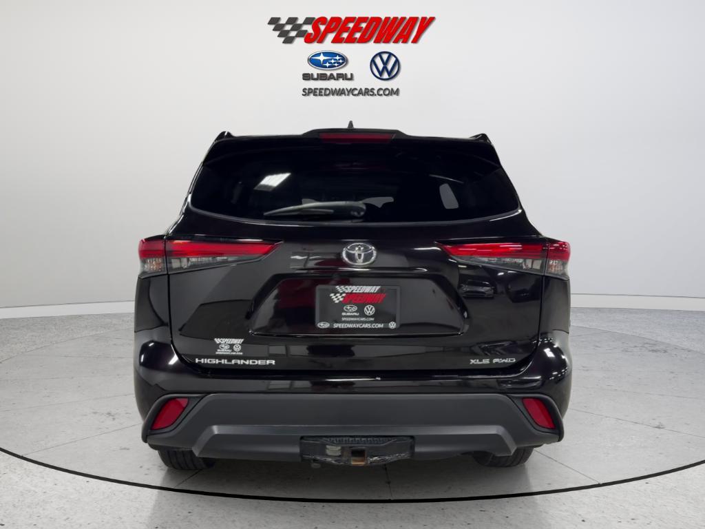 used 2021 Toyota Highlander car, priced at $27,415