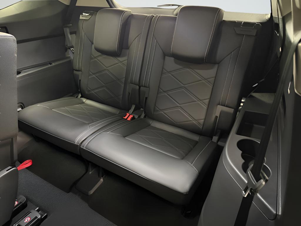 new 2026 Volkswagen Atlas car, priced at $42,652