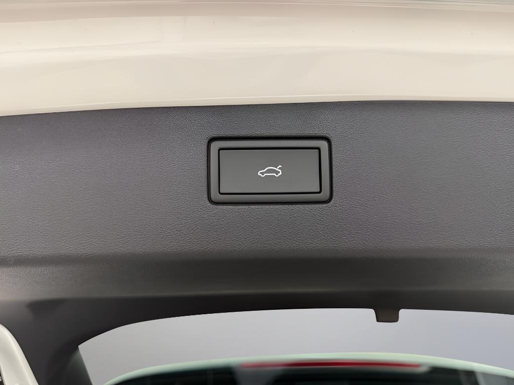 new 2025 Volkswagen Tiguan car, priced at $33,994