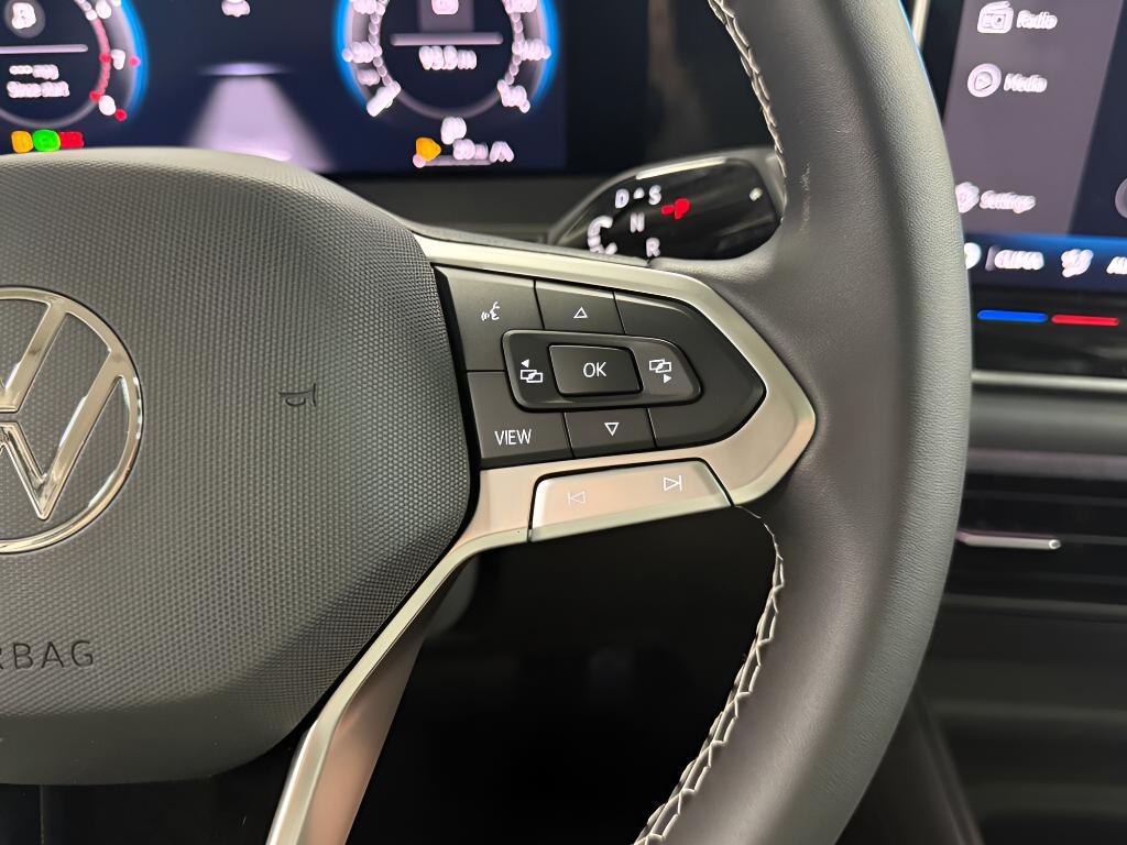 new 2025 Volkswagen Tiguan car, priced at $33,994