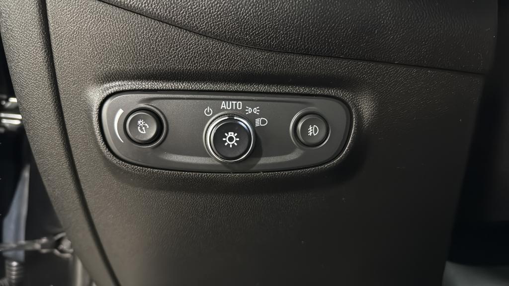 used 2021 Chevrolet Equinox car, priced at $12,536