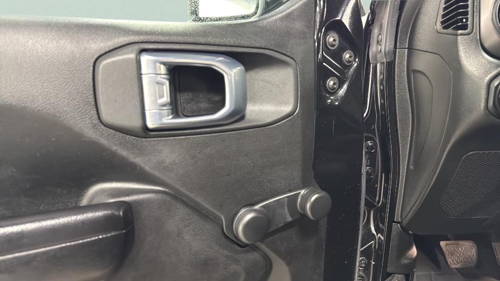 used 2022 Jeep Wrangler Unlimited car, priced at $25,000