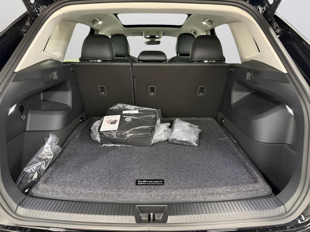 new 2026 Volkswagen Tiguan car, priced at $36,820