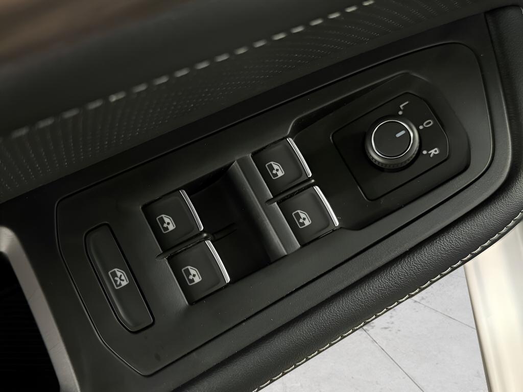 new 2026 Volkswagen Atlas car, priced at $50,443