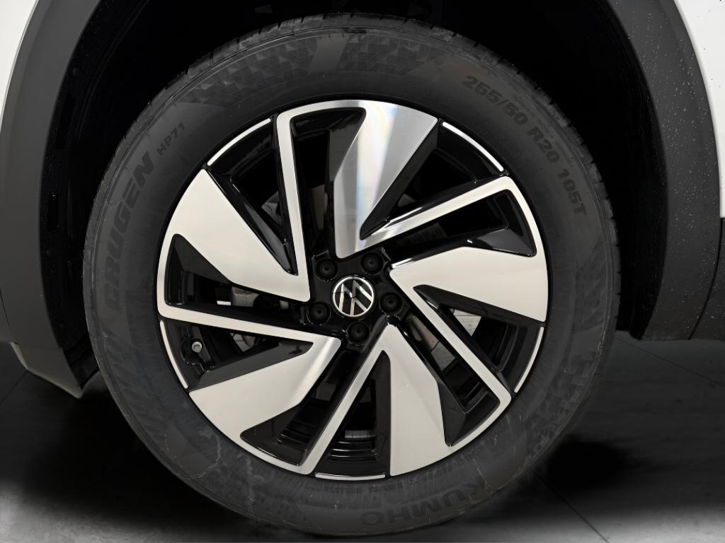 new 2026 Volkswagen Atlas car, priced at $50,443