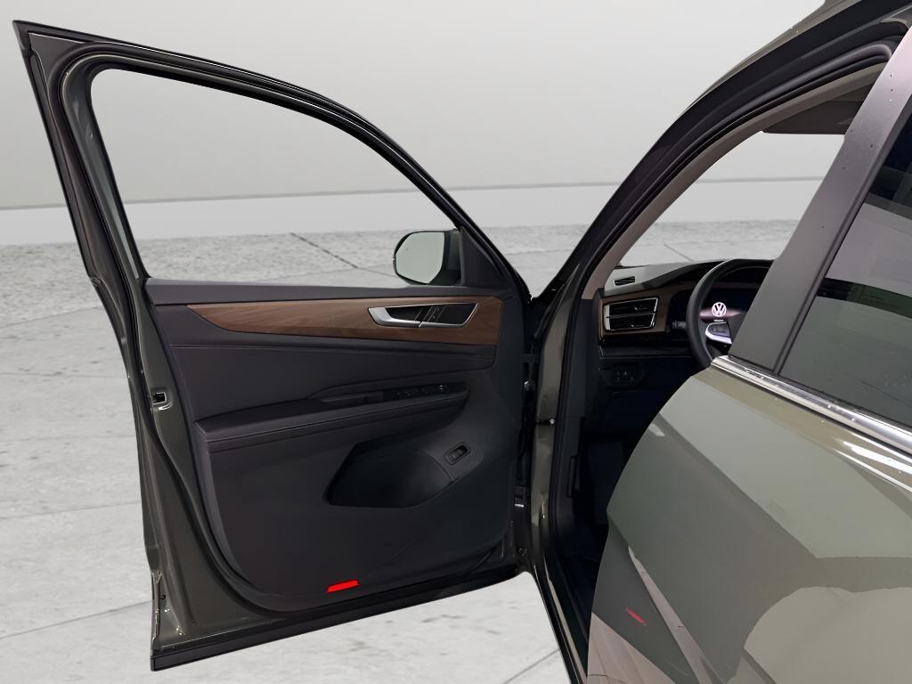 new 2026 Volkswagen Atlas car, priced at $44,029