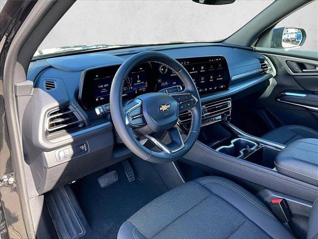 used 2025 Chevrolet Traverse car, priced at $33,799