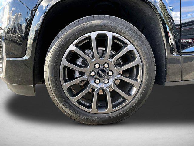 used 2023 GMC Acadia car, priced at $37,890