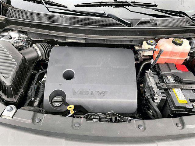 used 2021 Chevrolet Traverse car, priced at $25,695