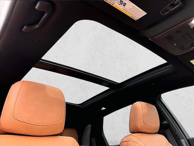 used 2023 Cadillac XT5 car, priced at $32,991