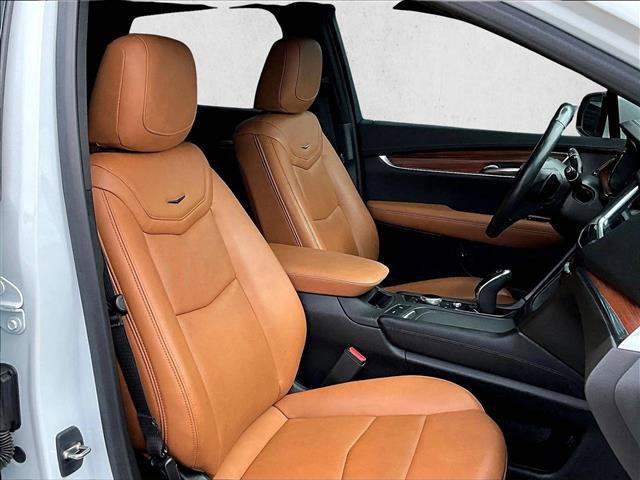 used 2023 Cadillac XT5 car, priced at $32,991