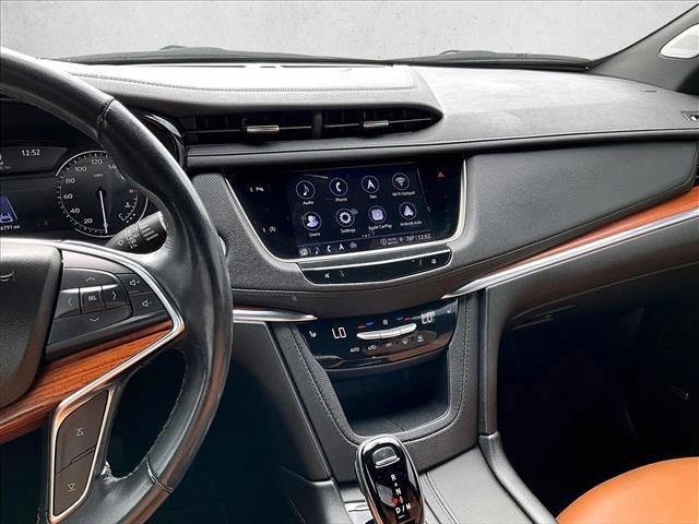 used 2023 Cadillac XT5 car, priced at $32,991