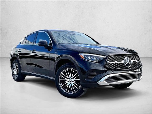 used 2025 Mercedes-Benz GLC 300 car, priced at $58,999