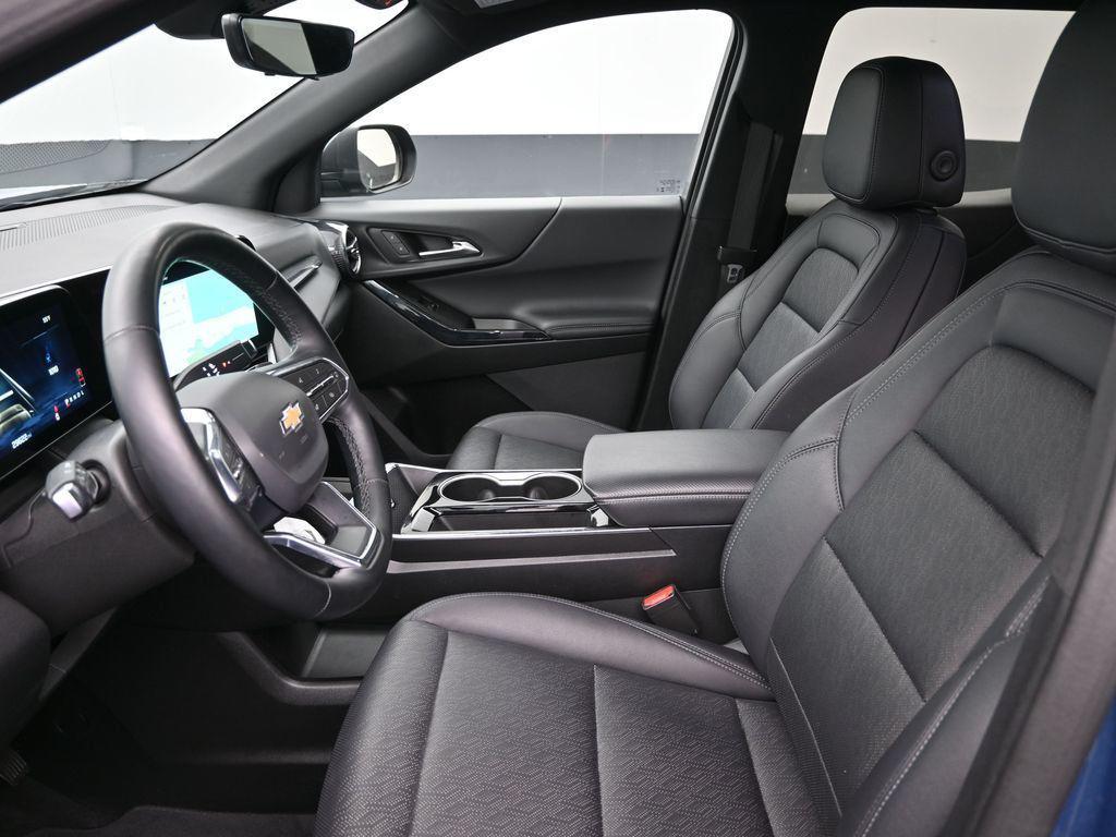 used 2025 Chevrolet Equinox car, priced at $25,998