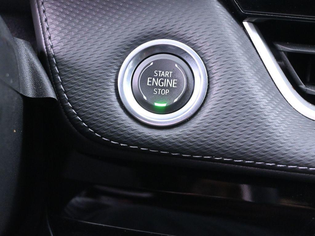 used 2025 Chevrolet Equinox car, priced at $25,998