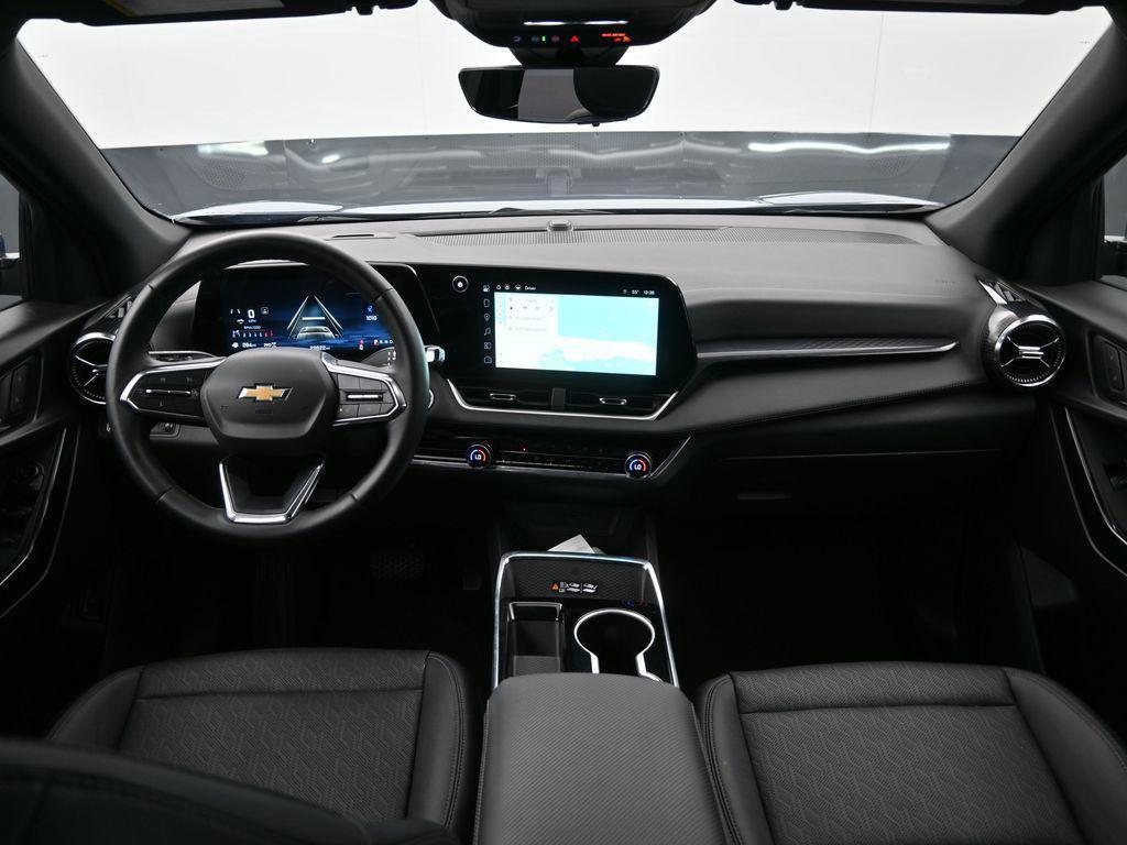 used 2025 Chevrolet Equinox car, priced at $25,998