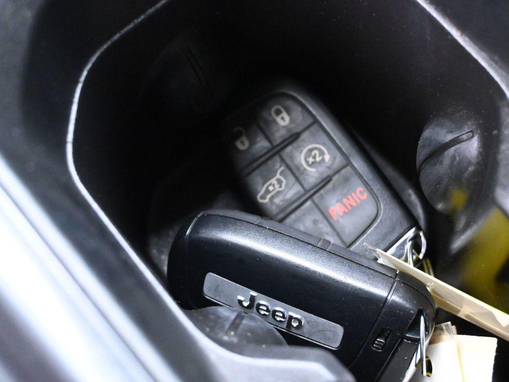 used 2022 Jeep Compass car, priced at $20,402