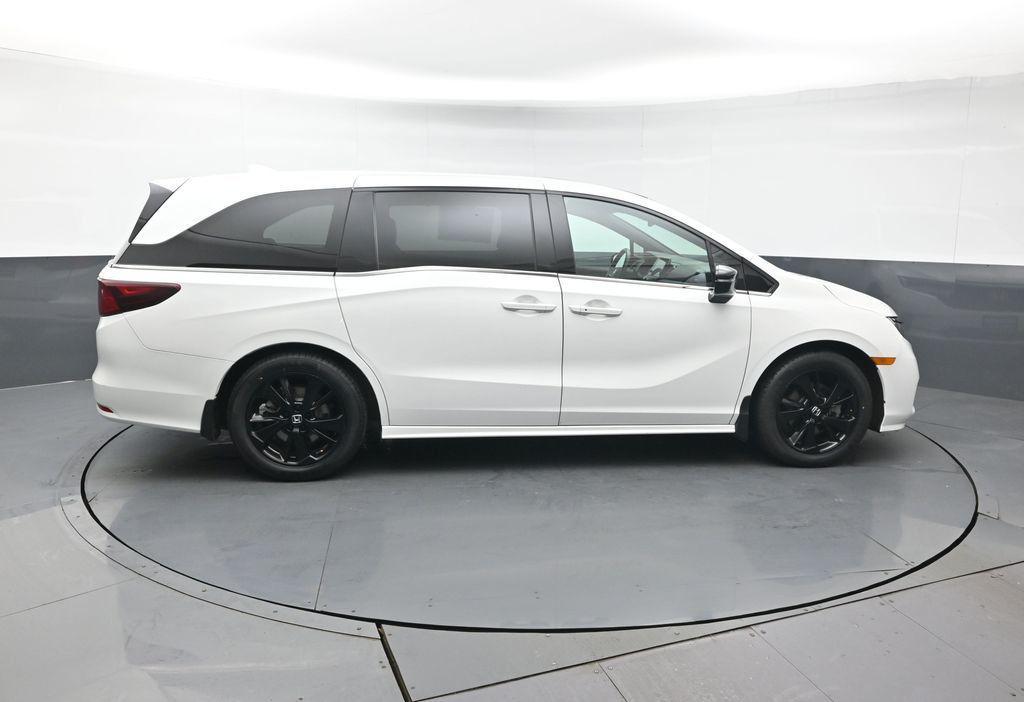 used 2023 Honda Odyssey car, priced at $31,393