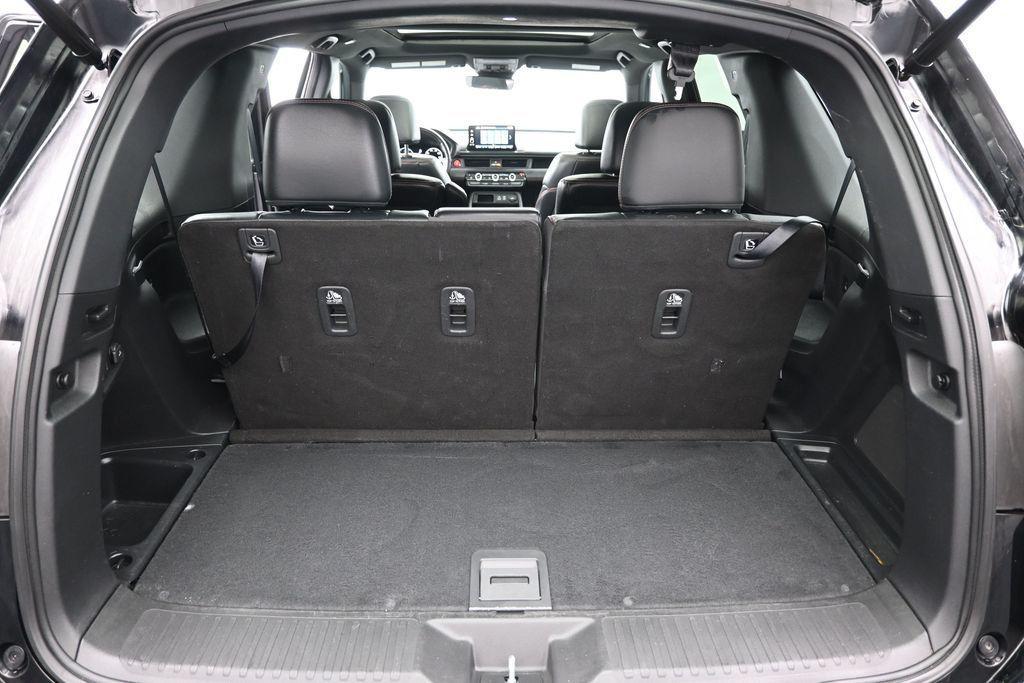 used 2023 Honda Pilot car, priced at $40,342