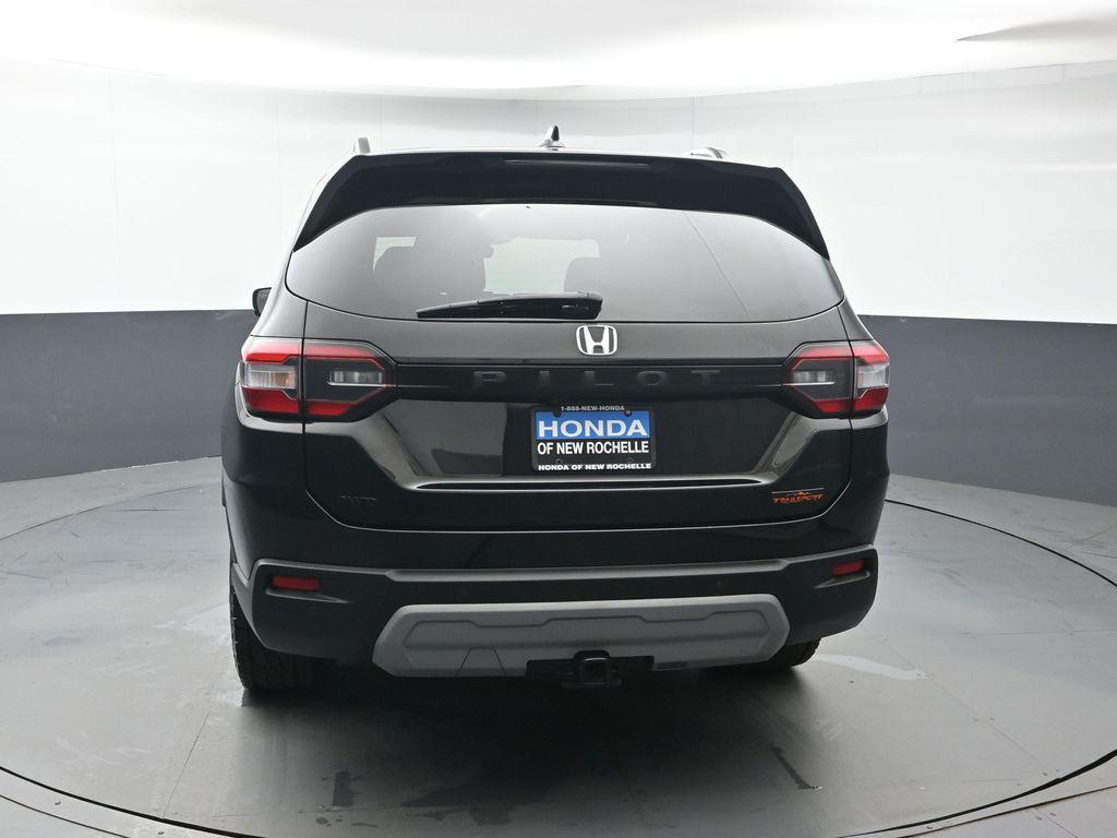 used 2023 Honda Pilot car, priced at $40,342