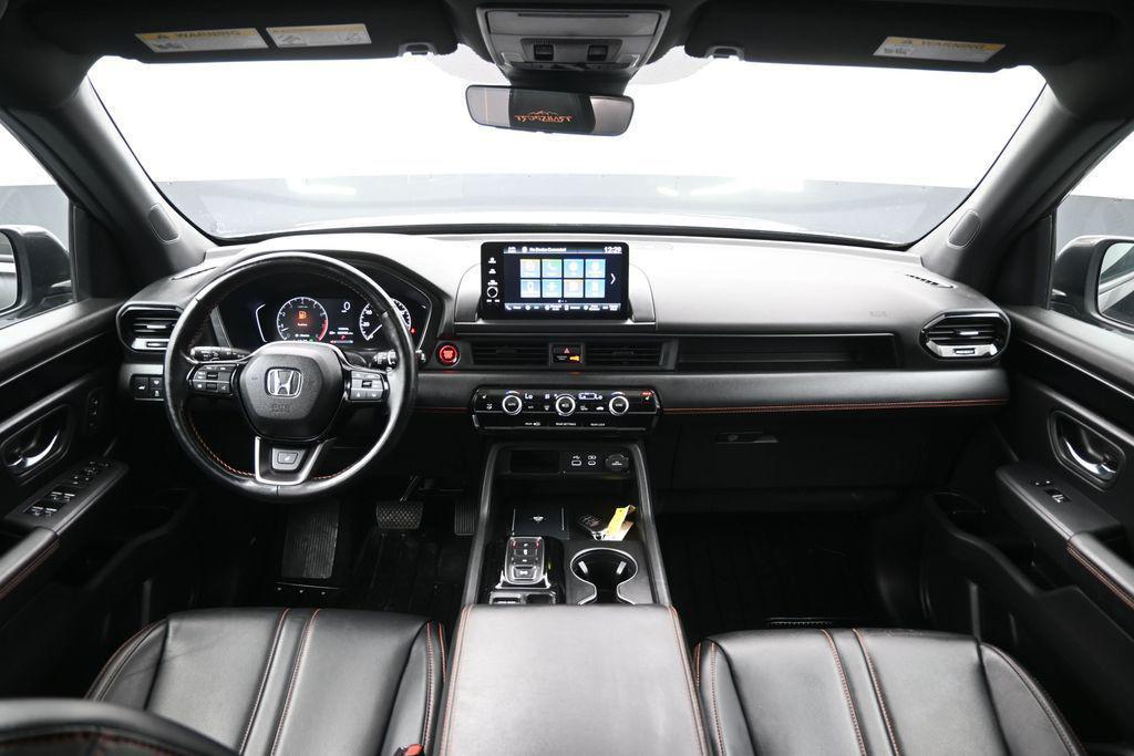 used 2023 Honda Pilot car, priced at $40,342