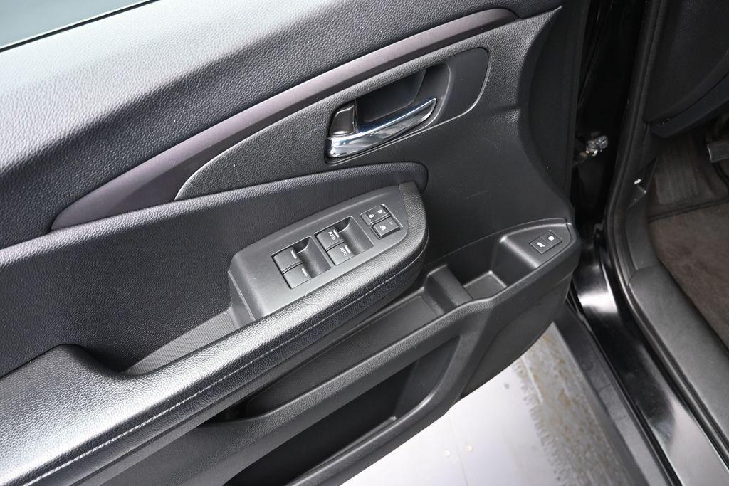 used 2016 Honda Pilot car, priced at $17,614