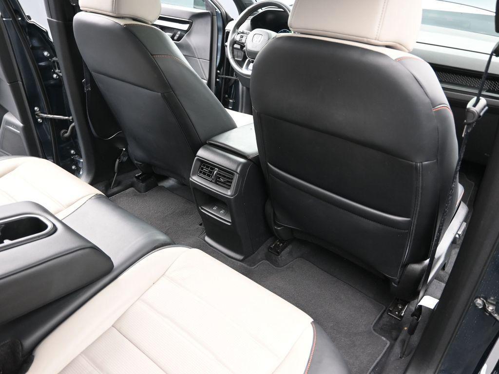 used 2023 Honda CR-V Hybrid car, priced at $33,161