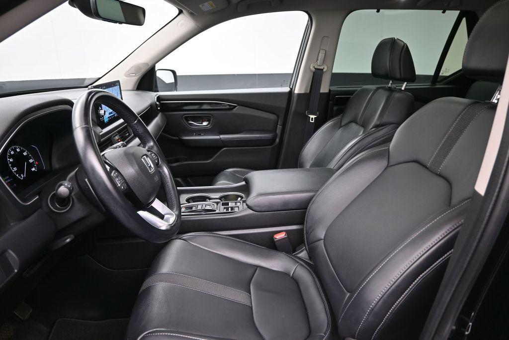 used 2023 Honda Pilot car, priced at $40,705