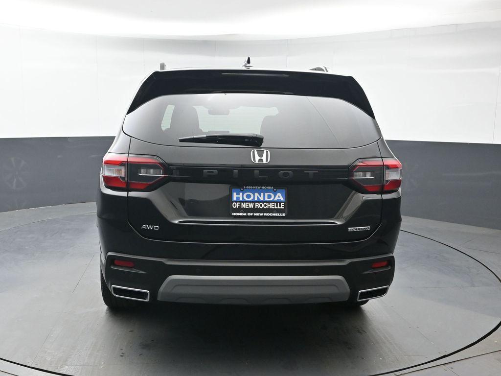 used 2023 Honda Pilot car, priced at $40,705