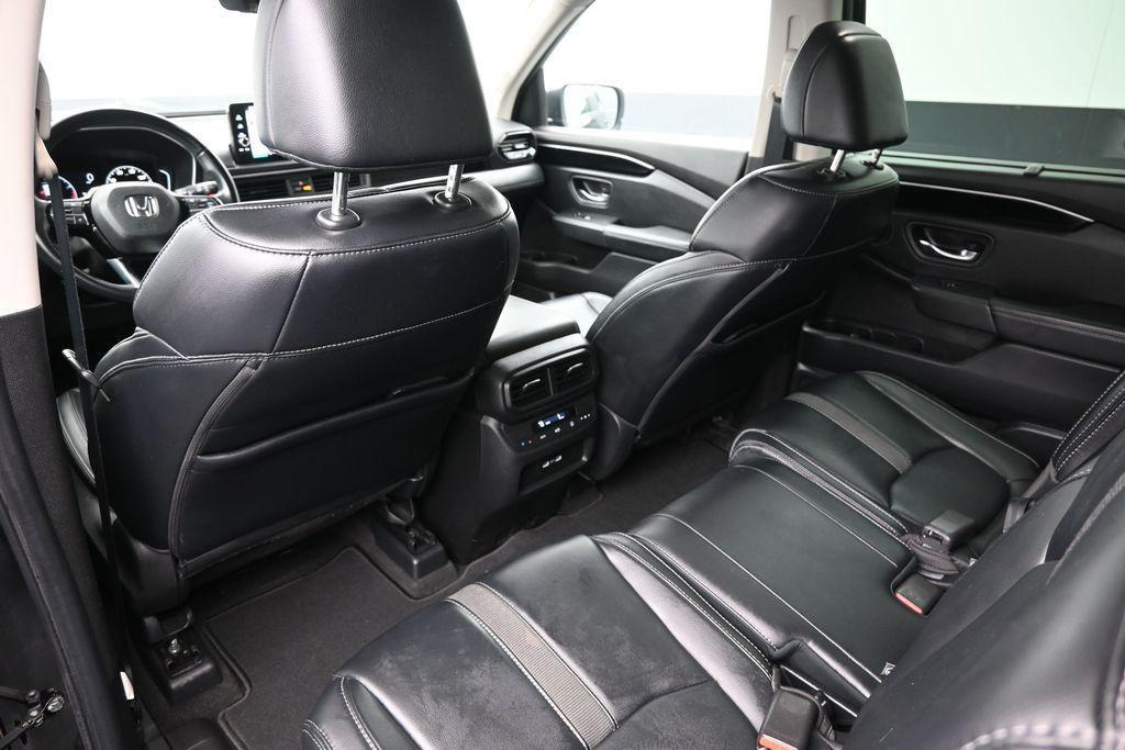used 2023 Honda Pilot car, priced at $40,705
