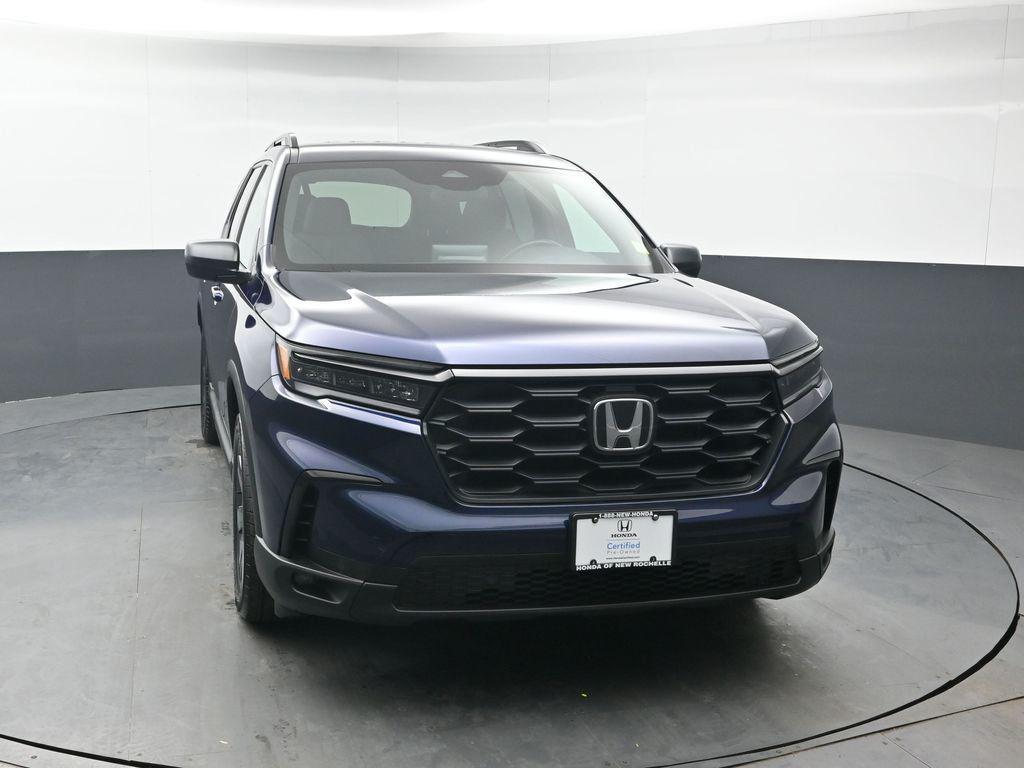 used 2025 Honda Pilot car, priced at $39,974