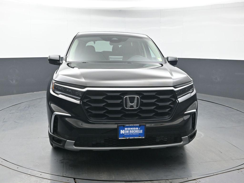 used 2023 Honda Pilot car, priced at $33,379
