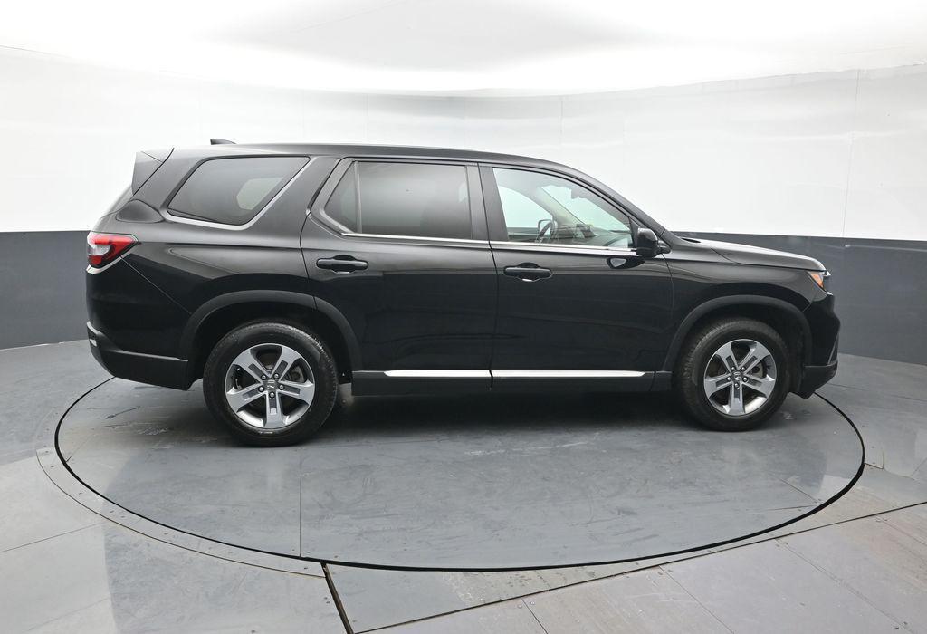 used 2023 Honda Pilot car, priced at $33,379