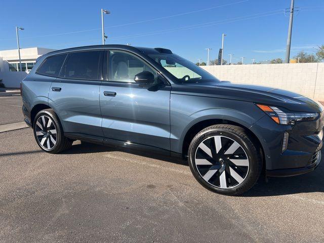 new 2025 Volvo EX90 car, priced at $75,825