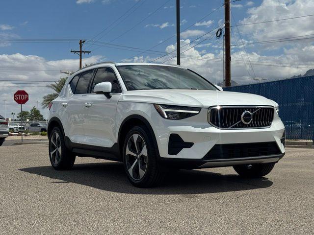 new 2025 Volvo XC40 car, priced at $39,995