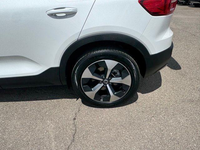 new 2025 Volvo XC40 car, priced at $39,995