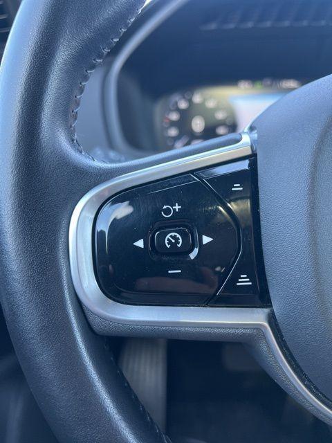 used 2022 Volvo XC90 car, priced at $38,999