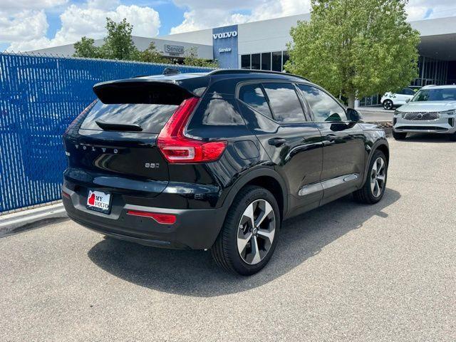 new 2025 Volvo XC40 car, priced at $45,918