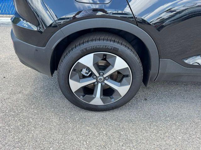 new 2025 Volvo XC40 car, priced at $45,918